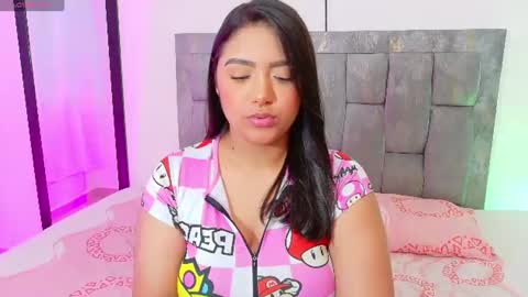 Snapshot of antonella_hot_x chatting on 07-13-26, 11:18 Antonella online show from 07-13-26, 11:18