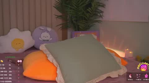 Snapshot of antonella_maitt chatting on 02-11-25, 02:03 Nell. online show from 02-11-25, 02:03