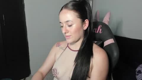 Snapshot of antonella_naughty1 chatting on 05-22-26, 08:14 antonella online show from 05-22-26, 08:14