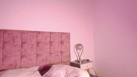 antonella online show from 03-18-26, 03:42