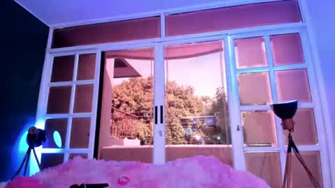 Snapshot of antonella_rossi24 chatting on 06-18-26, 07:40 Antonella Rossi online show from 06-18-26, 07:40