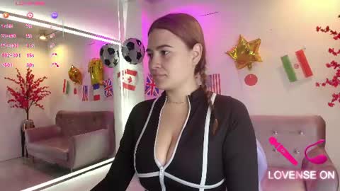 Snapshot of antonella_wiild chatting on 07-02-26, 03:34 Antonella online show from 07-02-26, 03:34
