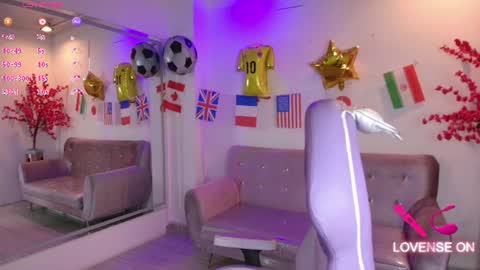 Snapshot of antonella_wiild chatting on 07-08-26, 03:44 Antonella online show from 07-08-26, 03:44