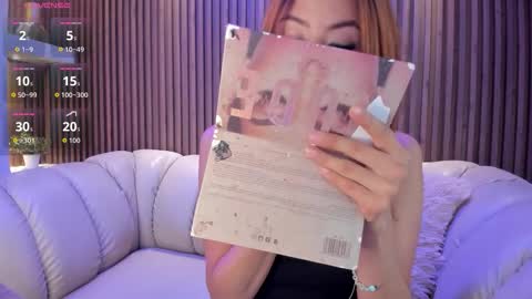 Snapshot of antonellagarcia0 chatting on 09-09-25, 03:28 Antonella online show from 09-09-25, 03:28