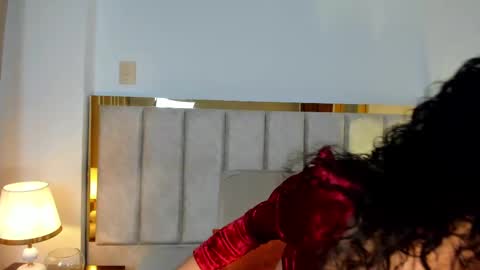 AntonellaHall  online show from 09-20-25, 12:39