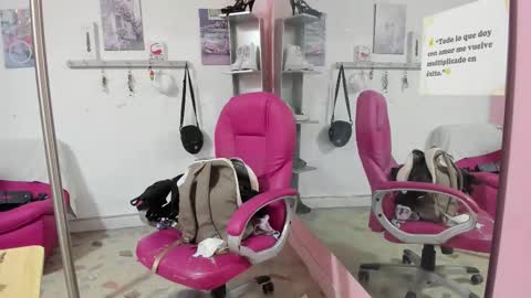 ANTONELLA online show from 02-18-26, 01:07