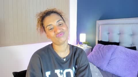 Snapshot of antonellaparker chatting on 12-10-24, 12:17 Sarah online show from 12-10-24, 12:17