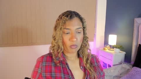 Snapshot of antonellaparker chatting on 01-17-25, 03:53 Sarah online show from 01-17-25, 03:53