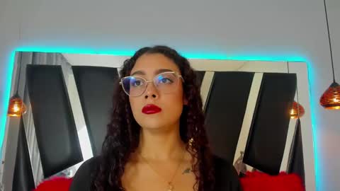 Snapshot of antonellepiercee chatting on 12-31-24, 11:20 A N T O N E L L E online show from 12-31-24, 11:20