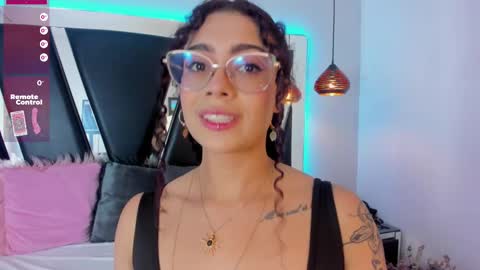 Snapshot of antonellepiercee chatting on 02-09-25, 12:08 A N T O N E L L E online show from 02-09-25, 12:08