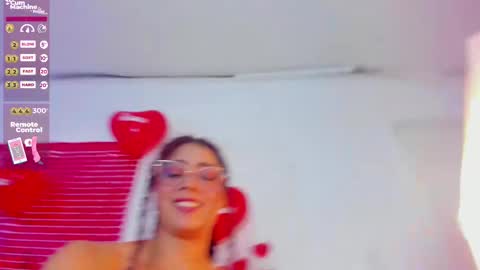 Snapshot of antonellepiercee chatting on 02-15-25, 11:47 A N T O N E L L E online show from 02-15-25, 11:47