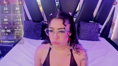 Snapshot of antonellepiercee chatting on 11-09-25, 11:30 A N T O N E L L E online show from 11-09-25, 11:30