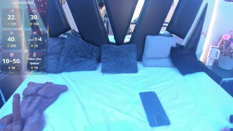 Snapshot of antonellepiercee chatting on 11-26-25, 11:22 A N T O N E L L E online show from 11-26-25, 11:22