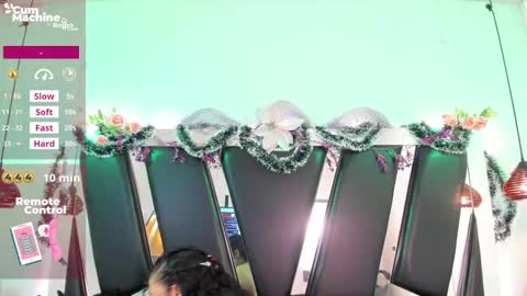 Snapshot of antonellepiercee chatting on 12-16-25, 11:15 A N T O N E L L E online show from 12-16-25, 11:15