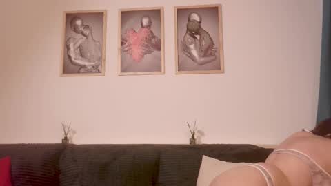 Snapshot of antonia1313 chatting on 03-05-26, 09:49 Antonia online show from 03-05-26, 09:49