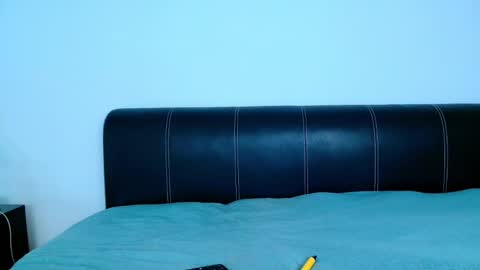 Snapshot of antonia98x chatting on 02-19-25, 10:31 antonia98x online show from 02-19-25, 10:31