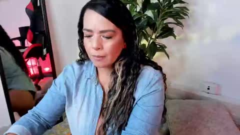 Snapshot of antoniacasarini chatting on 02-04-25, 08:49 Antonia online show from 02-04-25, 08:49