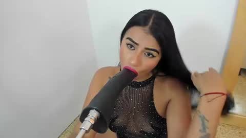 Antonia online show from 07-04-26, 11:38