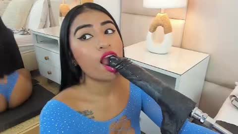 Antonia online show from 07-10-26, 12:08