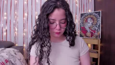 Antonia online show from 12-23-24, 04:22