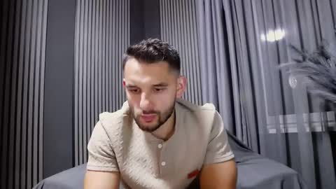 HI My name is Antonio online show from 09-21-25, 07:04