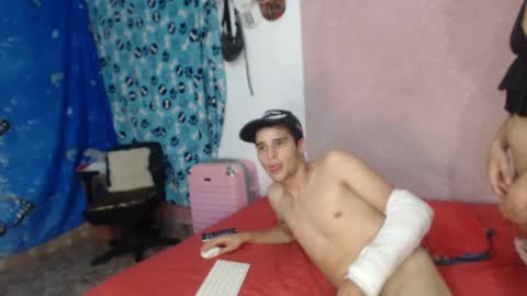 karol y antony online show from 12-25-24, 10:59