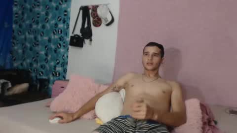 karol y antony online show from 02-03-25, 05:18