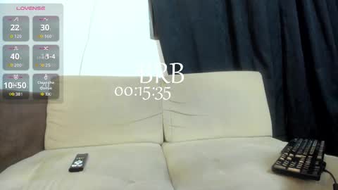 Juan Camilo online show from 10-26-25, 02:06