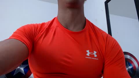 Instagram miguelangel1802  online show from 04-02-26, 08:28