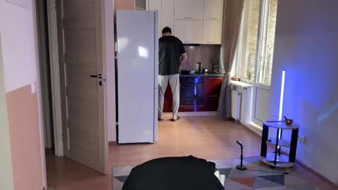 Tom online show from 03-18-26, 07:44