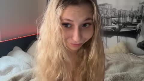 Anya online show from 01-12-26, 04:23