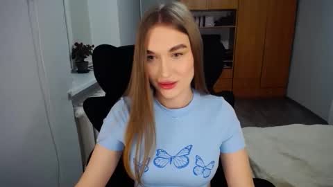 Snapshot of anyasmack chatting on 03-27-26, 05:34 AnyaSmack online show from 03-27-26, 05:34