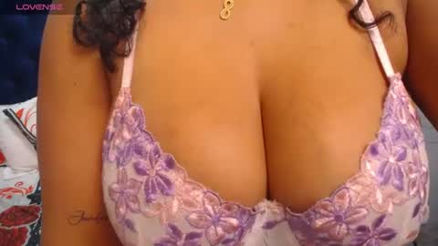 Anyela  online show from 06-25-26, 02:32