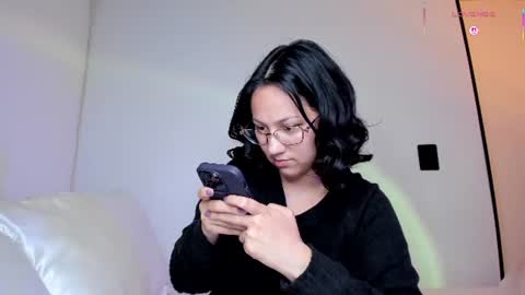 Snapshot of anyi_1 chatting on 08-06-26, 01:29 Anyi Orion and Pyxis online show from 08-06-26, 01:29