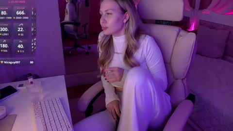 AnySlim online show from 04-28-26, 04:23