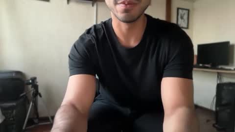 Instagram  online show from 05-18-26, 09:42