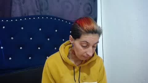 anyu online show from 12-20-24, 01:22