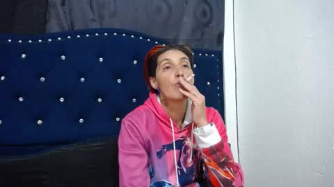 anyu online show from 01-05-25, 03:43