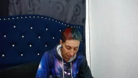 anyu online show from 02-18-25, 04:58