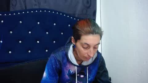 anyu online show from 03-10-25, 03:23