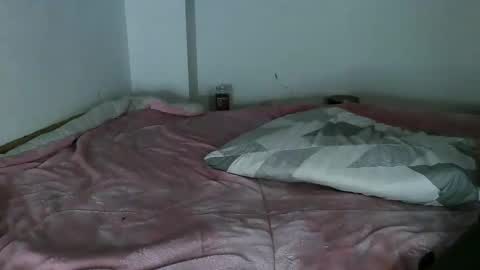 aoi_dandelion online show from 01-05-25, 04:47