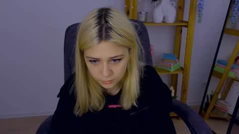 ApheliaStar online show from 10-26-25, 03:40