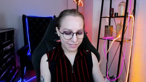 APHEX QUEEN online show from 12-08-24, 04:07