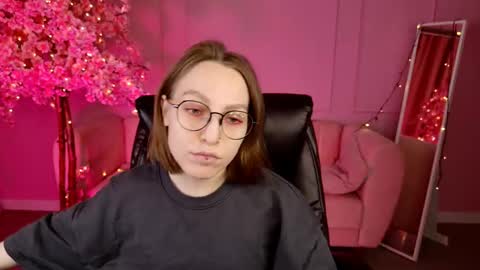 APHEX QUEEN online show from 03-07-25, 01:18