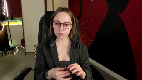 APHEX QUEEN online show from 03-08-25, 04:06