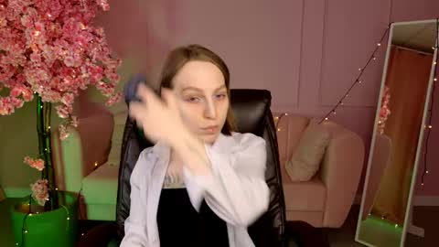 APHEX QUEEN online show from 03-10-25, 09:10