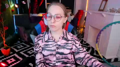 APHEX QUEEN online show from 03-11-25, 12:17