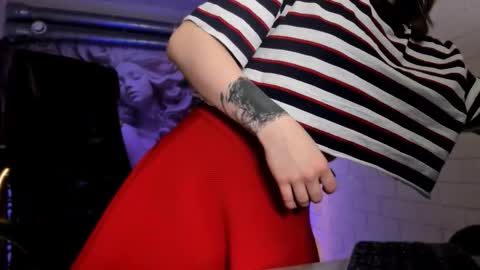 Snapshot of aphexqueen chatting on 11-06-25, 05:30 APHEX QUEEN online show from 11-06-25, 05:30