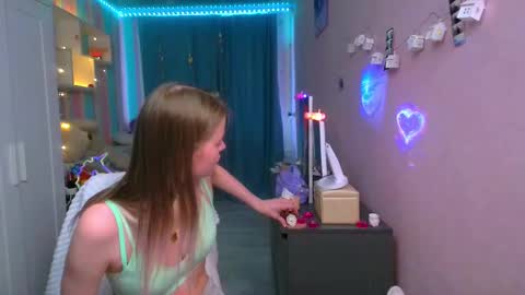 Snapshot of aphrodite_wow_ chatting on 02-13-25, 07:45 Aphrodite online show from 02-13-25, 07:45