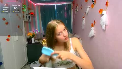 Snapshot of aphrodite_wow_ chatting on 10-24-25, 06:43 Aphrodite online show from 10-24-25, 06:43